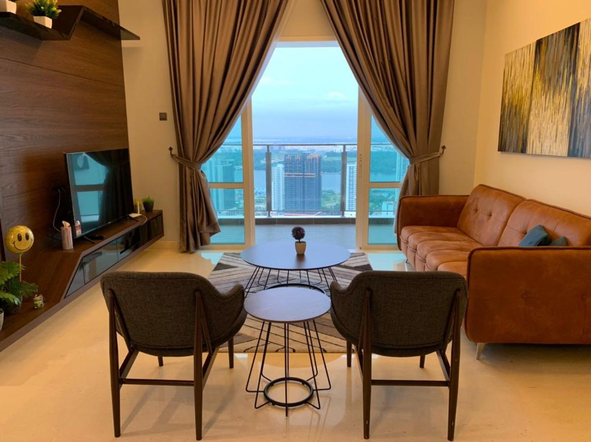 Tritower By Antlerzone Apartman Johor Bahru Kültér fotó