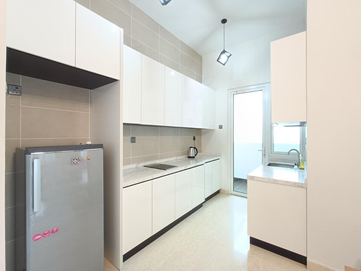 Tritower By Antlerzone Apartman Johor Bahru Kültér fotó