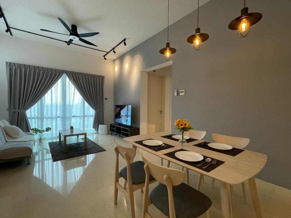 Tritower By Antlerzone Apartman Johor Bahru Kültér fotó